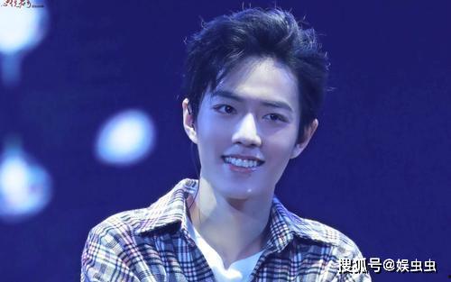 娱乐圈吃瓜博君一肖,娱乐圈的甜蜜瓜田,揭秘这对明星的幕后故事